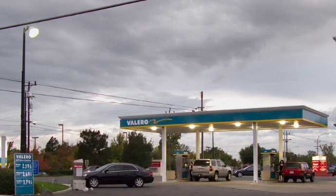 why does new jersey have gas station attendants